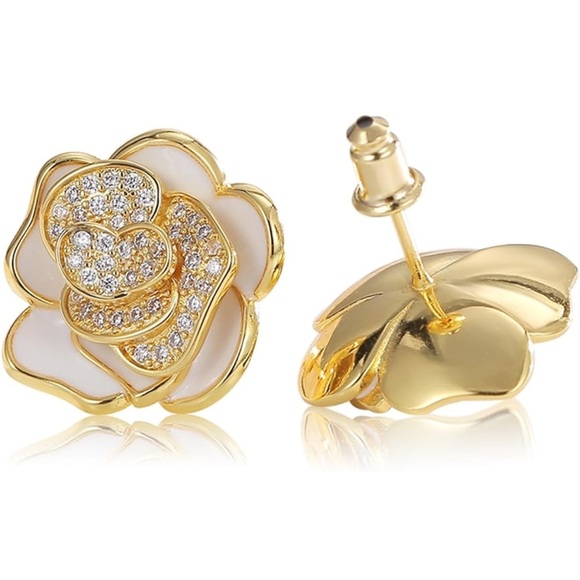 18k Diamond Camellia Earrings - Picture 1 of 6